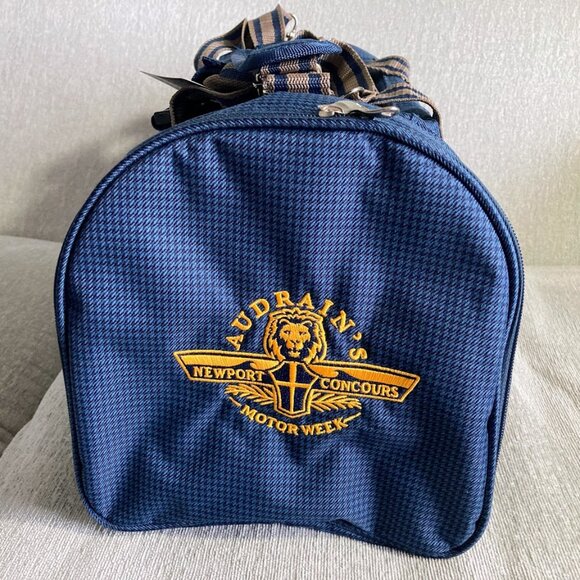 Audrain's Motor Week RI Concours Picnic Wine Bag Duffle Blue Blanket New - Picture 3 of 13